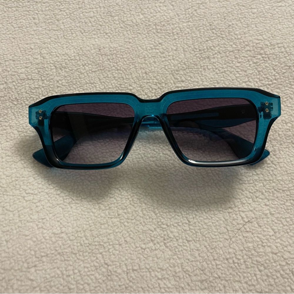 Chic Teal Square Sunglasses - Picture 2 of 3
